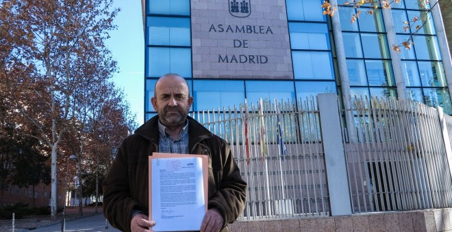 La ARMH ha entregado la misiva en la Asamblea de Madrid