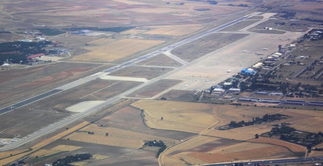Vista aérea de la pista de la base de Torrejón (Madrid).