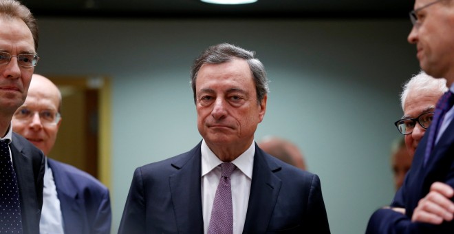 El presidente del BCE, Mario Draghi, a su llegada a la reunión del Eurogrupo en Bruselas. REUTERS/Francois Lenoir