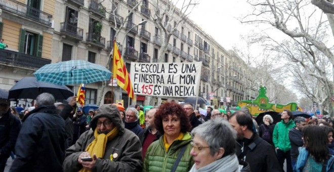 Manifestació convocada aquest dissabte per SomEscola i USTEC, en defensa del model d'immersió lingüística a l'escola catalana.