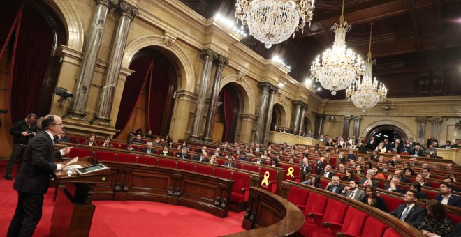El plen d'investidura al Parlament, durant la intervenció del candidat, Jordi Turull. REUTERS / Albert Gea.