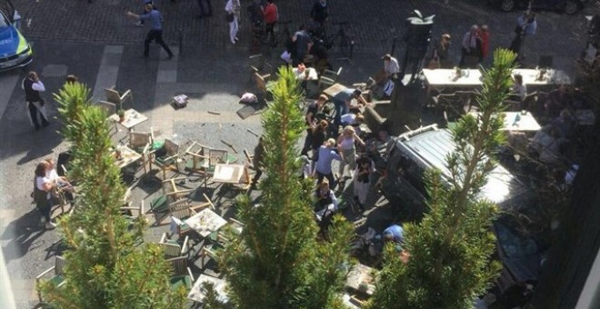 La terrassa del restaurant Kiepenkerl, al centre de Münster, després de l'atropellament. | Europa Press.