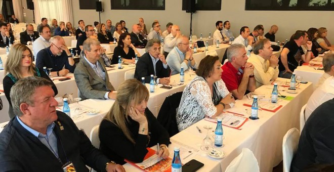 Imagen de los asistentes a la convención de partidos de la extrema derecha regionalista valenciana.