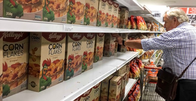 Vista de cajas de cereales de maíz de la empresa Kellogg en un supermercado de Caracas (Venezuela. EFE/Miguel Gutiérrez