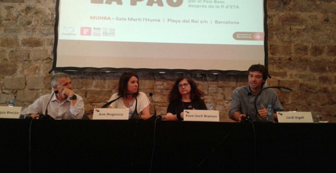 Ponents a les jornades «Construint la pau. Reptes i oportunitats per al País Basc després de la fi d'ETA» / M.F.