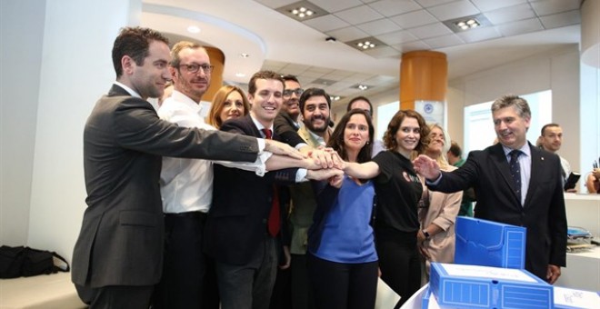 Pablo Casado presentando sus avales para el Congreso extraordinario del PP. / Europa Press