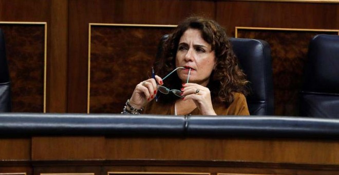 La ministra de Hacienda, María Jesús Montero, en el Congreso. (JUAN CARLOS HIDALGO | EFE)