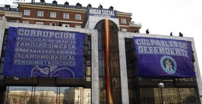La Policía desaloja al grupo ultra Hogar Social Madrid del palacete que ocupó en 2017. - EUROPA PRESS