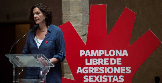 La concejala de Seguridad Ciudadana de Pamplona presenta la campaña contra las agresiones sexistas. EFE/IÑAKI PORTO