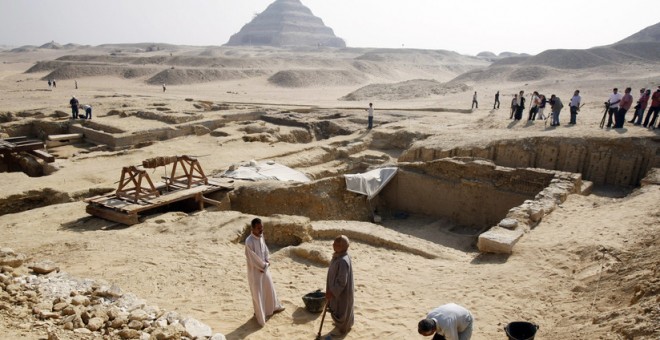 Panorámica de la necrópolis de Saqqara. REUTERS