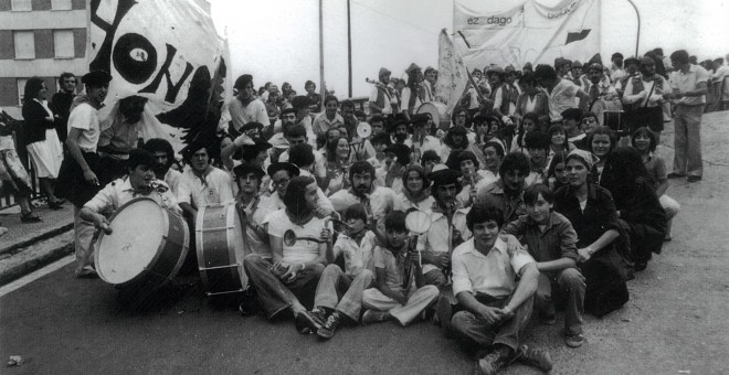 Foto de la comparsa Hontzakiestas, en la Semana Grande de Bilbao de 1978