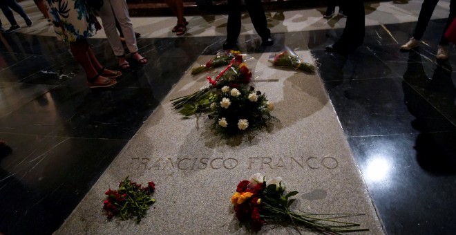 La tumba del dictador Francisco Franco en la Basílica del Valle de los Caídos. REUTERS/Juan Medina
