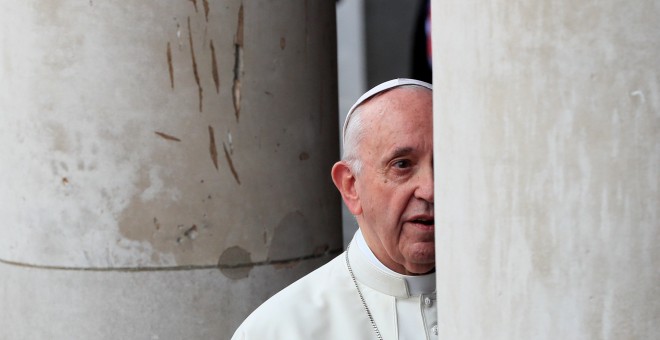 El Papa Francisco abandona el Castillo de Dublín. REUTERS/Gonzalo Fuentes