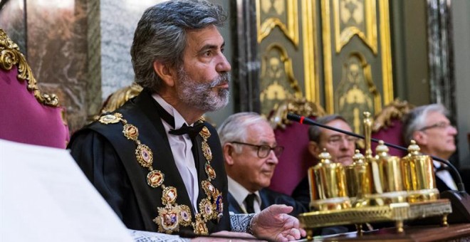 17/09//2018.- El presidente del Tribunal Supremo, Carlos Lesmes, durante su intervención hoy en el acto de toma de posesión de los cuatro nuevos magistrados del alto tribunal, entre ellos la que fue juez de la Audiencia Nacional Carmen Lamela, y del nuevo