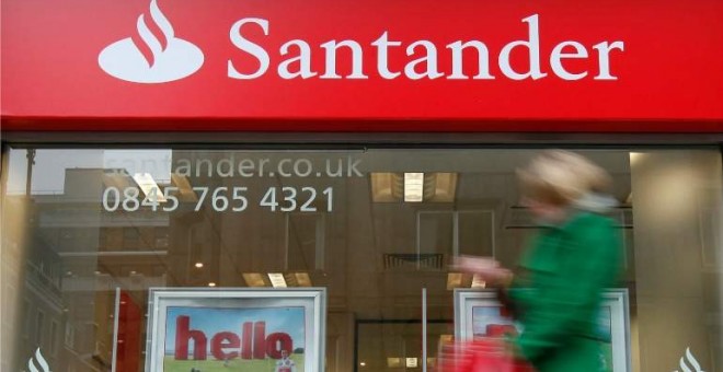 Una sucursal del Banco Santander en el Reino Unido. REUTERS