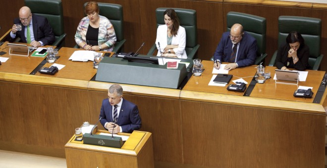 El lehendakari Iñigo Urkullu, durante su intervención en el Pleno de Política General en el Parlamento Vasco.