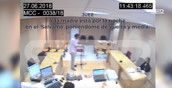 Fotograma del vídeo en el que el juez se burla con la fiscala y letrada de la víctima de violencia machista - La Cadena SER