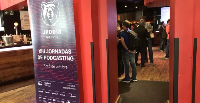 Vista general del lobby del encuentro JPod 2018, en los Teatros Luchana en Madrid.