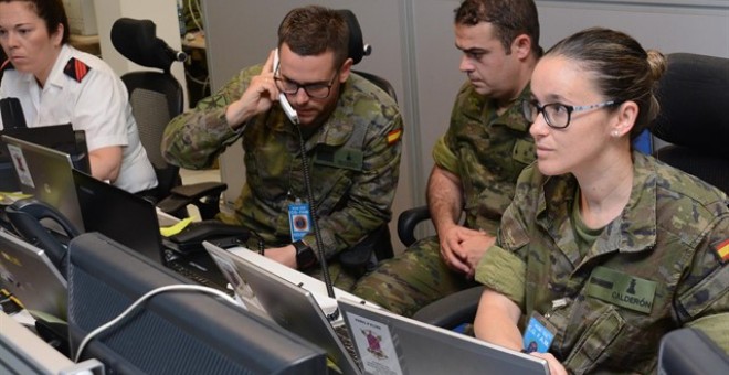 Mujeres en el Ejército. EP