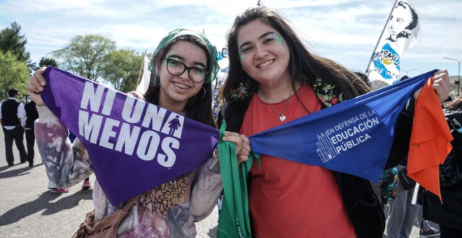 Dos mujeres en el Encuentro Nacional en Argentina. Imagen: organización
