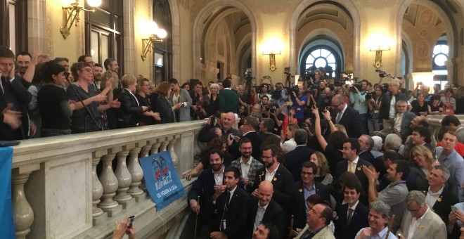 Acte de celebració de la proclamació d'independència al Parlament de Catalunya el 27 d'octubre de 2017 / Públic