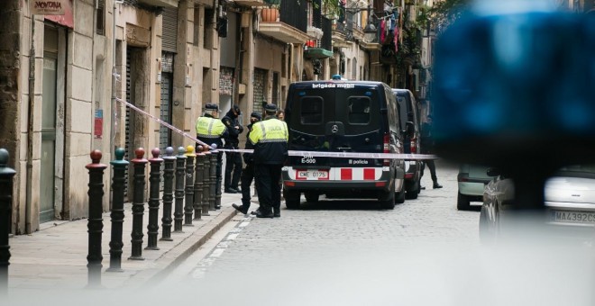 Desplegament d'agents de Mossos d'Esquadra i Guàrdia Urbana al centre de Barcelona / Joel Kashila