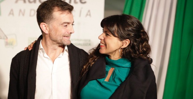 Teresa Rodríguez y Antonio Maíllo durante un acto electoral de Adelante Andalucía. José Camó
