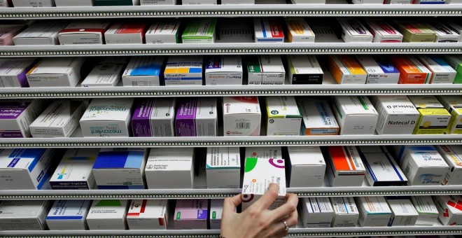 Aspen Pharmacare ha aumentado sus ingresos retirando cinco medicamentos - Reuters/Jon Nazca