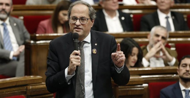 12/12/2018.- El presidente de la Generalitat, Quim Torra, durante una de sus intervenciones en la sesión de control al Govern en el Parlament tras la polémica con el Gobierno central por la seguridad en Cataluña ante las acciones de los CDR, en la semana