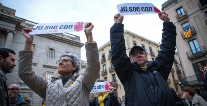 Concentración en defensa de los CDR, en Barcelona. EFE / Enric Fontcuberta