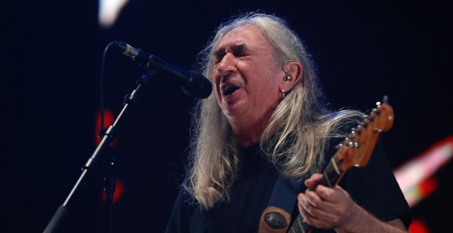 El rockero madrileño Rosendo, durante su última actuación en en el WiZink Center, en el concierto con el que se despide de Madrid después de 45 años de rock | EFE