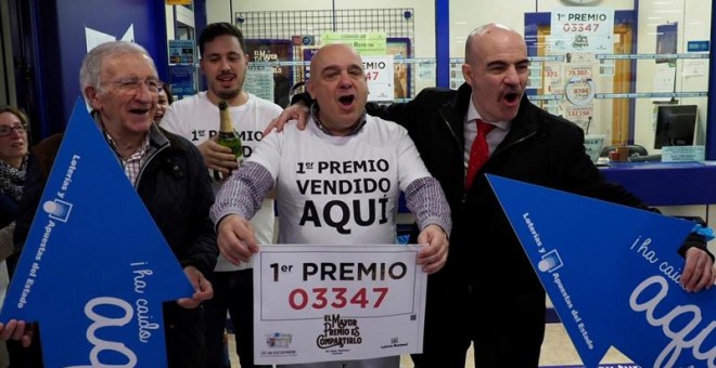 El premio Gordo de la Lotería de Navidad ha repartido 88 millones de euros en una administración de un centro comercial de Cuenca. /EFE