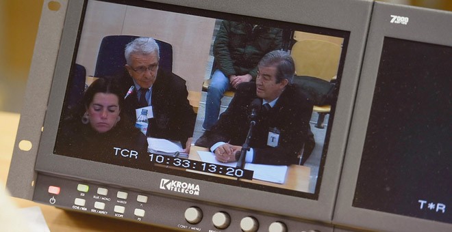 Francisco Álvarez-Cascos, durante el juicio de la Gürtel. / FERNANDO VILLAR (EFE)