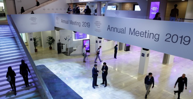 El centro de congresos de Davos (Suiza), antes de la reunión del Foro Económico Mundial. REUTERS / Arnd Wiegmann