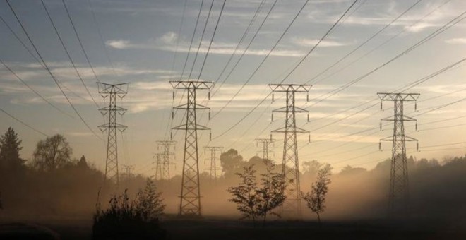 Vista de varias torres eléctricas | EFE/Archivo