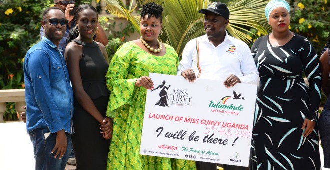 El ministro de turismo de Uganda, Godfrey Kiwanda, presentó el concurso Miss Curvy el 5 de febrero de 2019 como parte de sus productos turísticos.