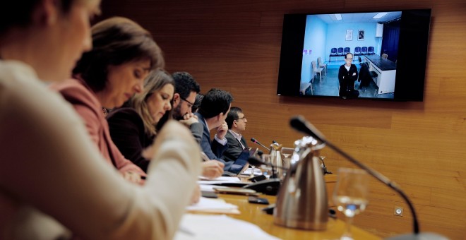 El exresponsable de Orange Market Álvaro Pérez, el Bigotes, durante su declaración por videoconferencia desde la cárcel en la comisión de investigación de Les Corst Valencianes | EFE/ Manuel Bruque