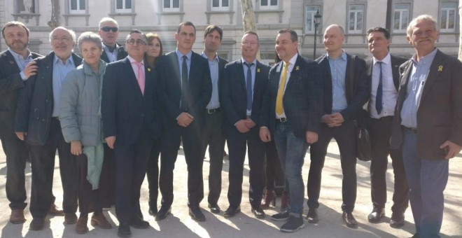 La delegació d'eurodiputats que ha assistit al judici. ERC