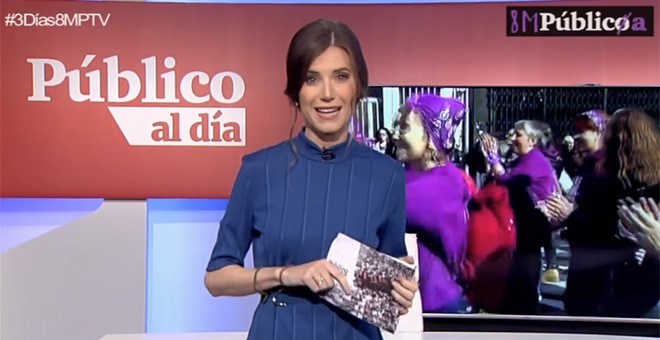 Núria Martínez, durante el informativo Público al Día del 5 de marzo.