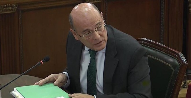 El coronel de la Guàrdia Civil Diego Pérez de los Cobos durant la seva declaració al Tribunal Suprem en el marc del judici del procés. EFE/Tribunal Supremo