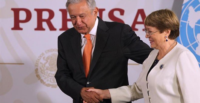 López Obrador y la alta comisionada de las ONU para los Derechos Humanos, Michelle Bachelet. / EFE