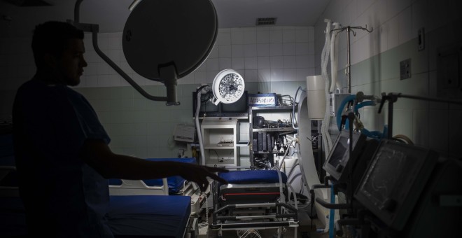 Un quirófano en desuso en el Hospital Luiz Razetti de Caracas, Venezuela.- JAIRO VARGAS