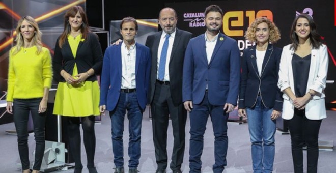 Cayetana Álvarez de Toledo, Laura Borràs, Jaume Asens, Vicent Sanchís, Gabriel Rufián, Meritxell Batet i Inés Arrimadas al plató de TV3. Televisió de Catalunya