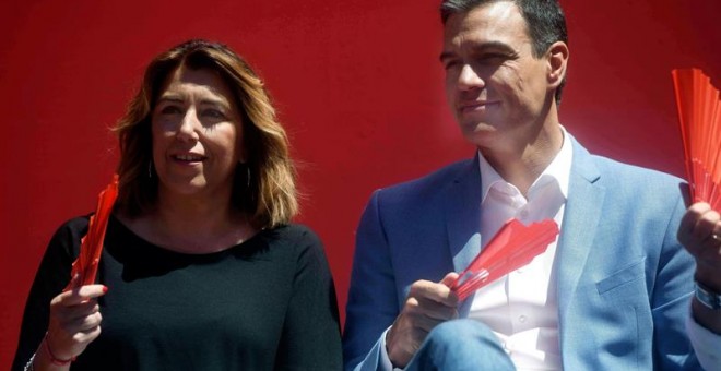 El secretario general del PSOE y presidente del Gobierno en funciones, Pedro Sánchez, junto a la secretaria general del PSOE andaluz, Susana Díaz. - EFE