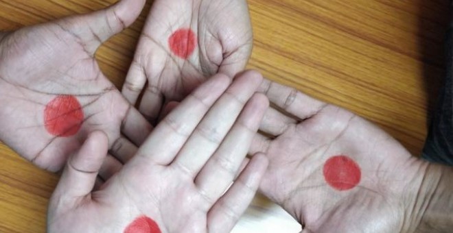 La campaña #RedDotchallenge, en español 'El reto del punto rojo'. UNV India
