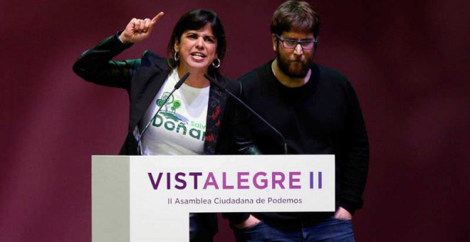 Teresa Rodríguez y Miguel Urbán, referentes de la corriente anticapitalista en Podemos. EFE