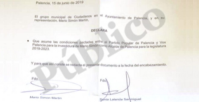 Carta donde el alcalde de Palencia (Cs) firma y ratifica el pacto PP-Vox. /PÚBLICO