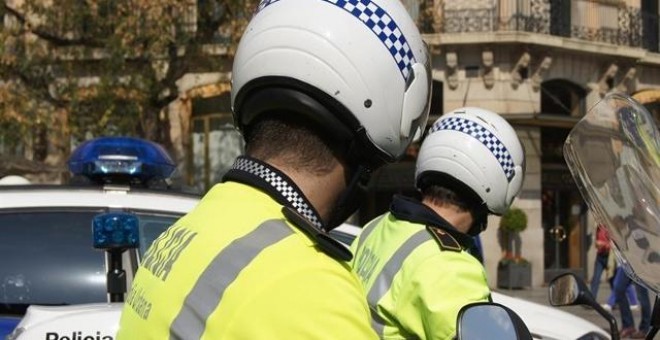 Dos agents de la Guàrdia Urbana de Barcelona. EUROPA PRESS