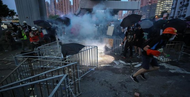 Imagen de las protestas en Yuen Long. / EFE