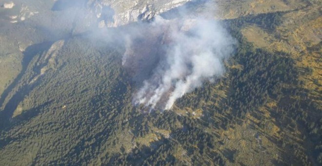 Imagen aérea del incendio. - GOBIERNO DE ARAGÓN